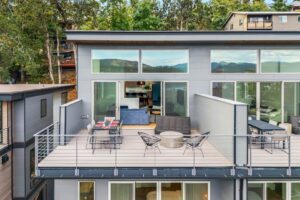 A view of a Hood River vacation rental near Waterfront Park.