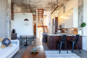 The living area of a Hood River vacation rental near popular shopping options.